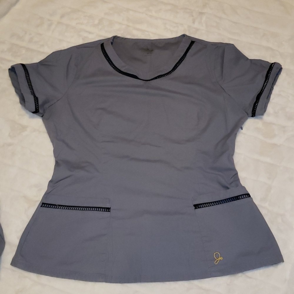 Jaanuu grey and black scrub set